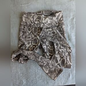 Like new varley leggings